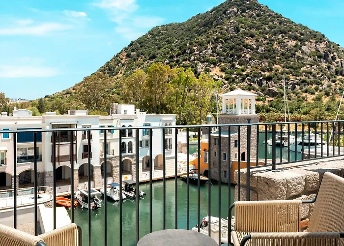 Hotel Radisson Collection Hotel, Bodrum 5*