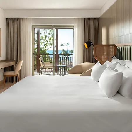 Radisson Collection Hotel, Bodrum ホテル アキアーラ