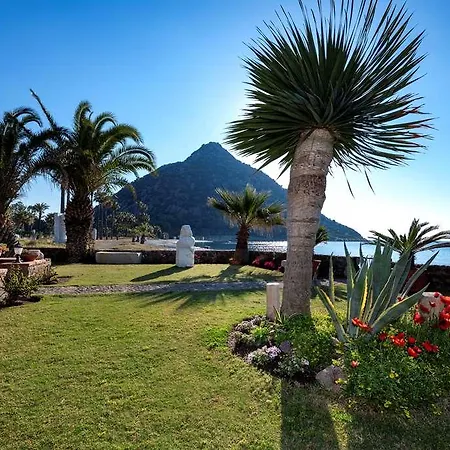 ホテル Radisson Collection Hotel, Bodrum 5*
