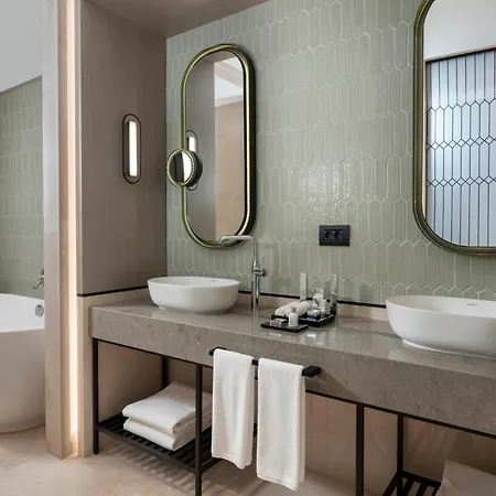 Radisson Collection Hotel, Bodrum 5* 阿克亚拉尔