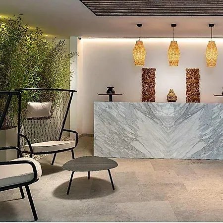 Radisson Collection Hotel, Bodrum アキアーラ