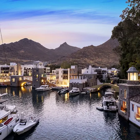 Radisson Collection Hotel, Bodrum ホテル 5*